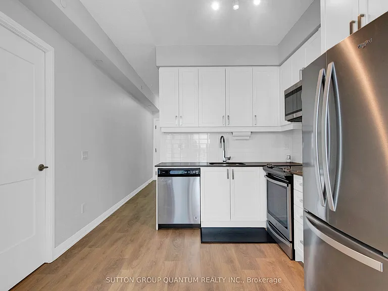 7895 Jane St #1712 — Photo 15