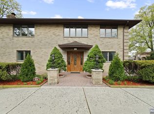 214 Harmon Ave, Fort Lee, NJ 07024