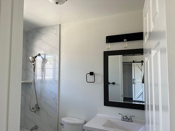 3rd image of 2020 Martina Ave #4