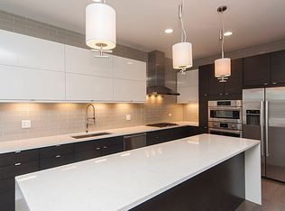 827 N Hermitage Ave #1, Chicago, IL 60622