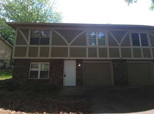 1707 NE White Dr APT B, Lees Summit, MO 64086