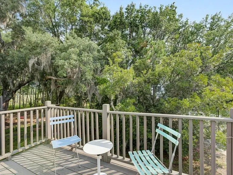 1100 Saint Pauls Parrish Ln — Photo 14