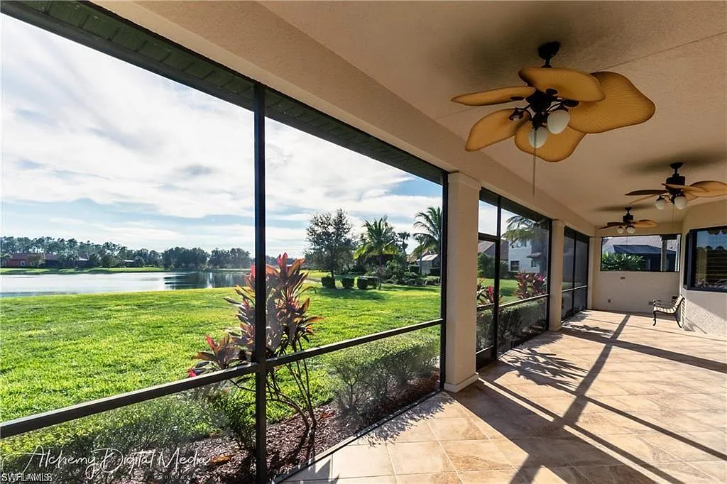 3 bed, 3.0 bath, 3092 sqft, $3,250 — Photo 3