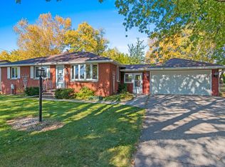 2803 Finger Rd, Green Bay, WI 54302