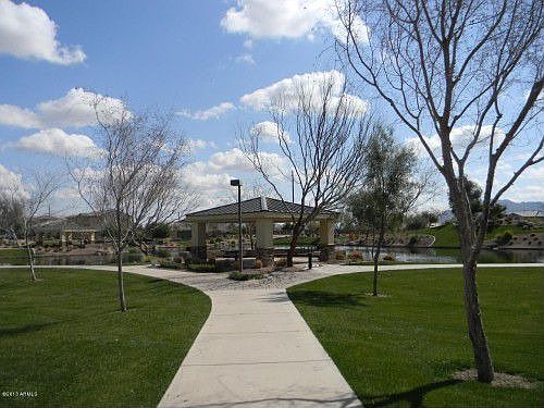 5th image of 2556 E Lodgepole Dr