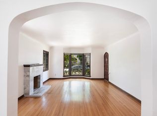 1036 S Cochran Ave, Los Angeles, CA 90019
