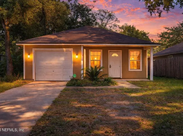 4527 CLAIRMONT Road, Jacksonville, FL 32207