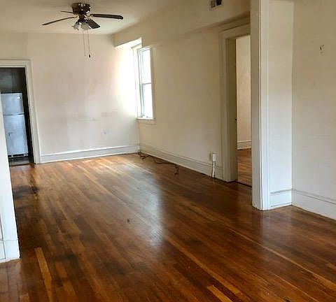 2nd image of 1124 W Grace St APT 7