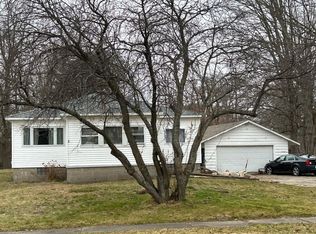 101 S 6th Ave, Fruitport, MI 49415