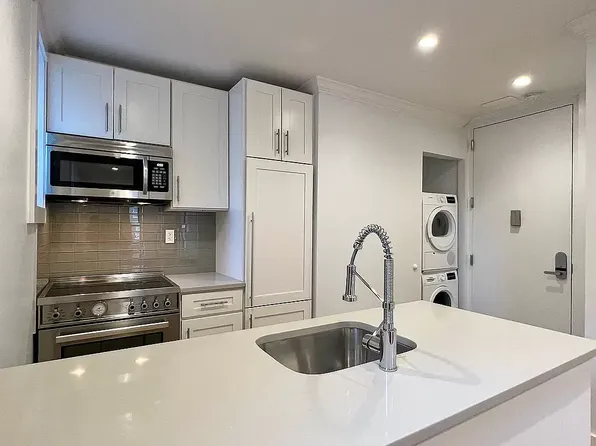151 8th Avenue image 1 of 8