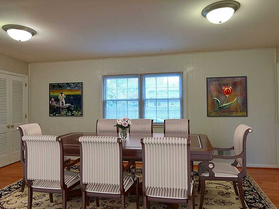 3rd image of 212 Charmwood Ct