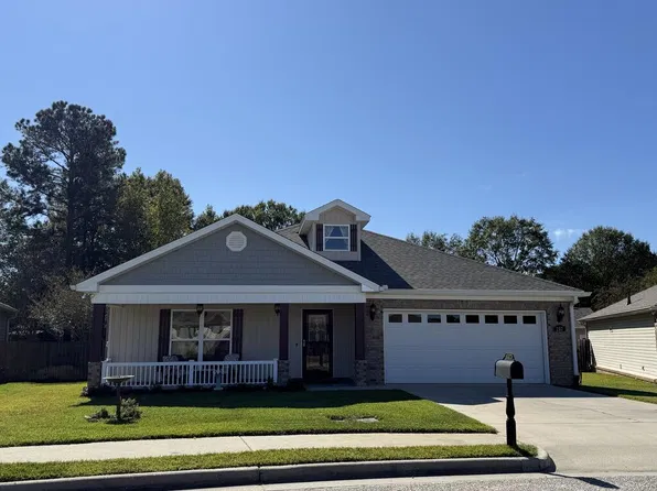 207 Chinkapin Dr, Dothan, AL 36301