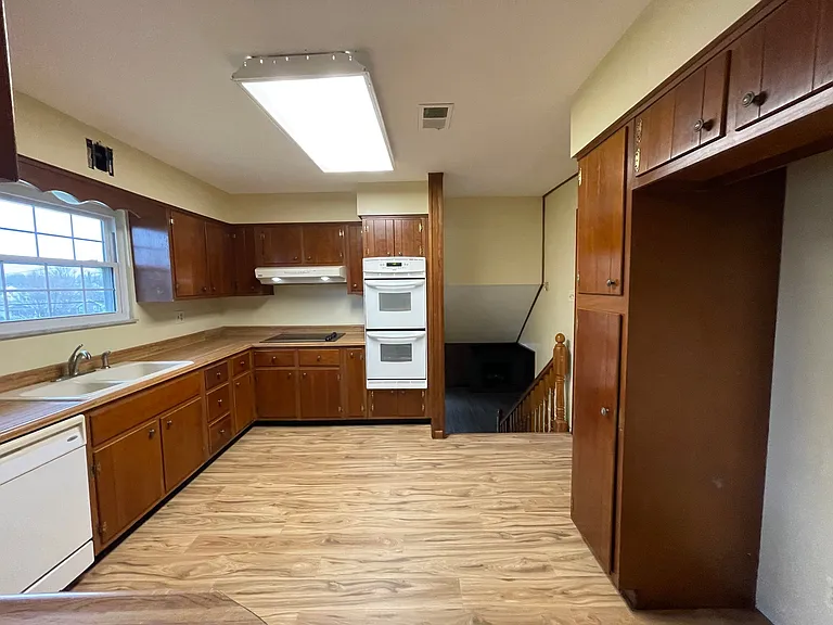 1155 Dogwood Rdg — Photo 14