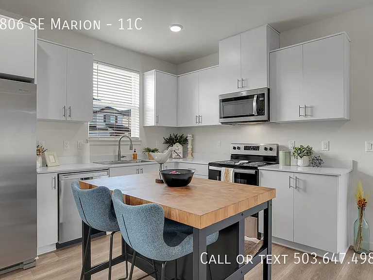 2806 Marion St SE #11C — Photo 7