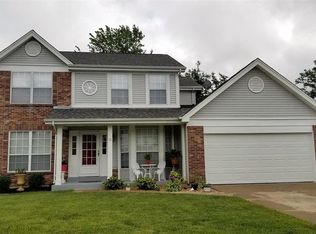 18 Spinning Wheel Ln, O'Fallon, MO
