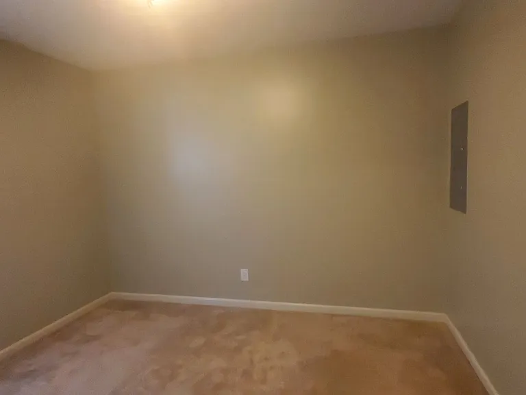 425 Abbottswood Dr — Photo 23