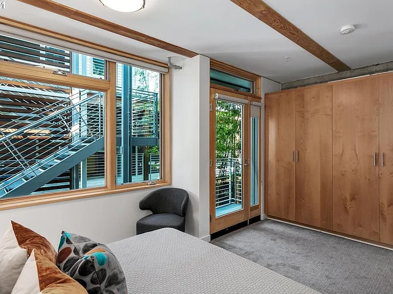 4216 N Mississippi Ave #208 — Photo 15
