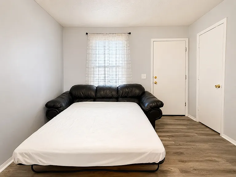 5525 Eulala Dr — Photo 8