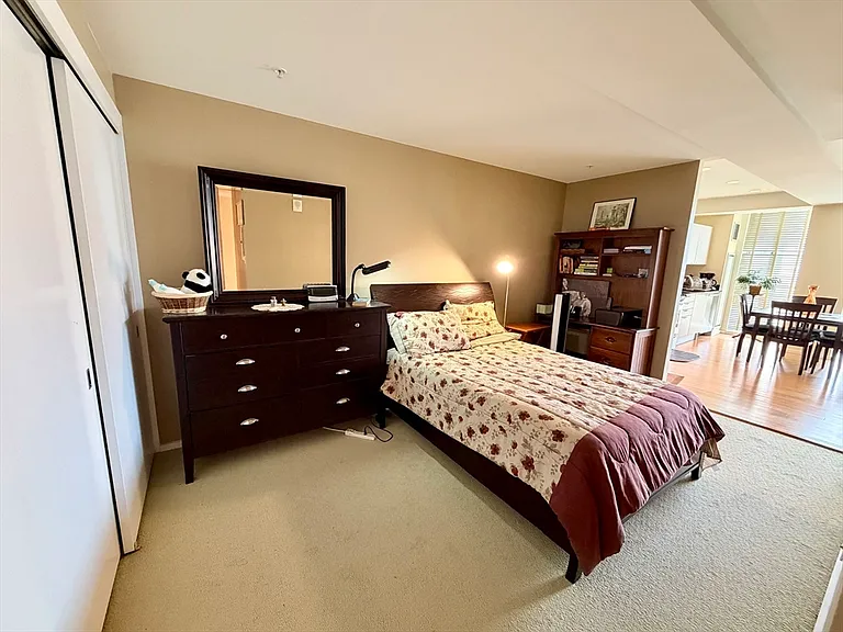 2 Earhart St #622 — Photo 8