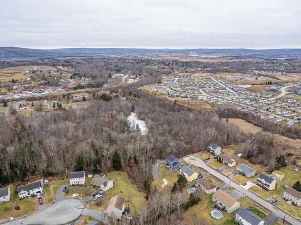 74 Bowman Rd, West Hants, NS B0N 2T0