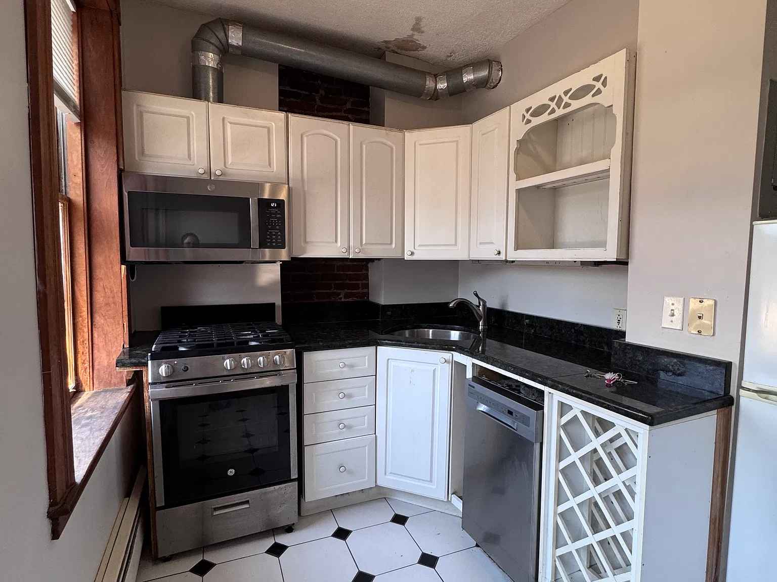 1 bed, 750 sqft, $3,350 — Photo 4