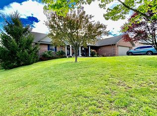 114 Gallahad Ct, Sevierville, TN 37876