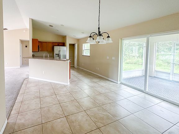 3rd image of 548 Marion Oaks Blvd