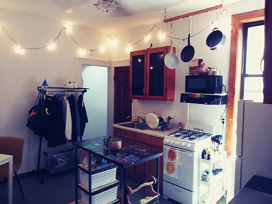 Rented by AWC Real Estate | media 13