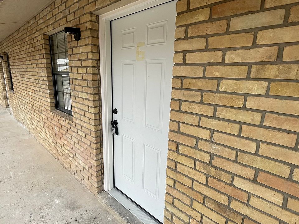 1st image of 3001 E Price St #6
