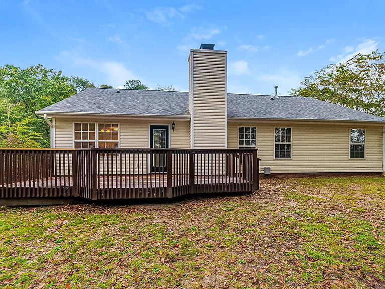 401 Three Meadows Rd — Photo 16