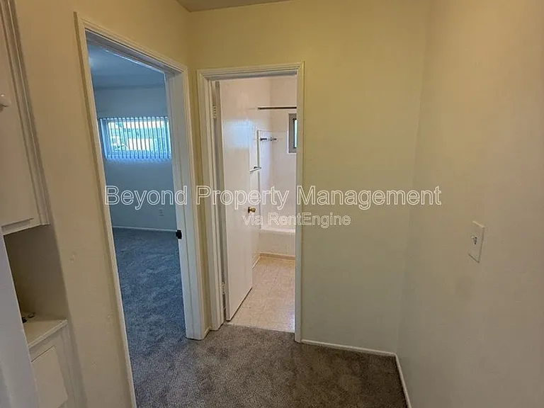 4439 Menlo Ave — Photo 13