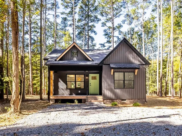 603 Presley Creek Dr, Heathsville, VA 22473