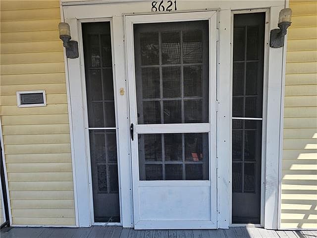1st image of 8621 Jeannette St