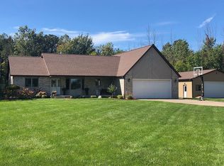 4932 Carter Rd, Auburn, MI 48611