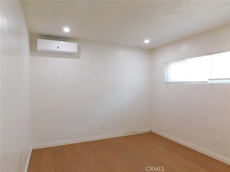 920 W Olive Ave #B — Photo 10