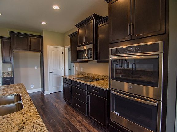 4th image of 511 Farmington Lot 511