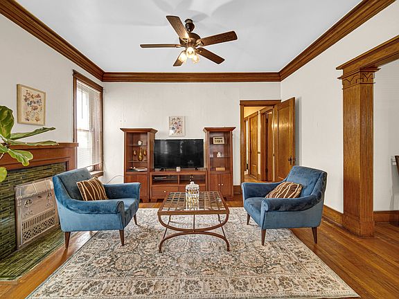 5th image of 5430 S May St