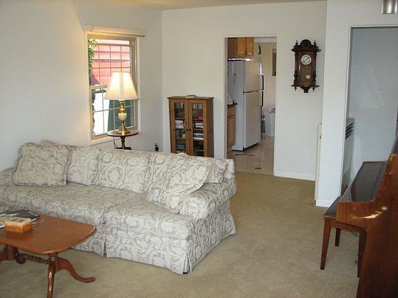 5th image of 3758 James St