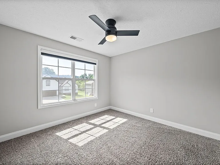169 Bonnell Dr — Photo 26