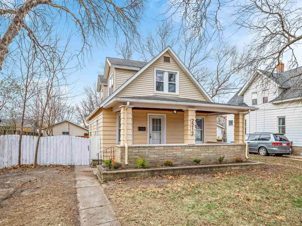 2212 N Church St, Rockford, IL 61103