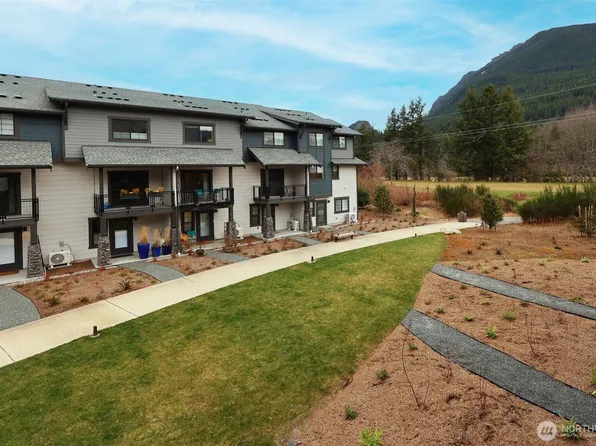 1191 Waterfall Way SE #1703, North Bend, WA 98045