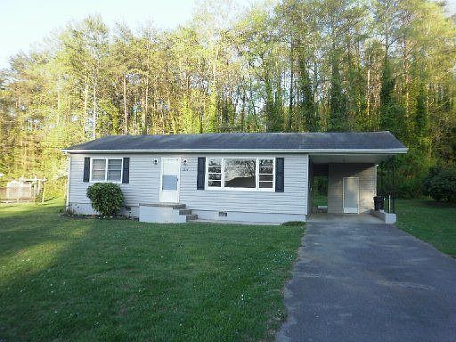 2nd image of 3828 Jolly Ln