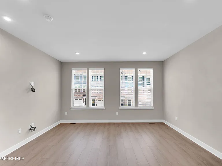 9 Halifax Rd — Photo 13