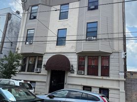 1912 S 17th St, Philadelphia, PA