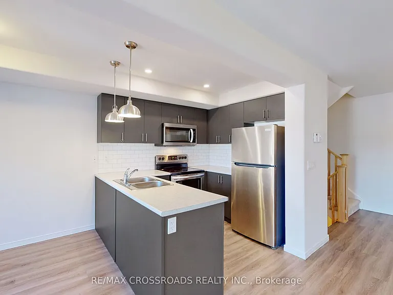 1638 Hetherington Dr — Photo 12