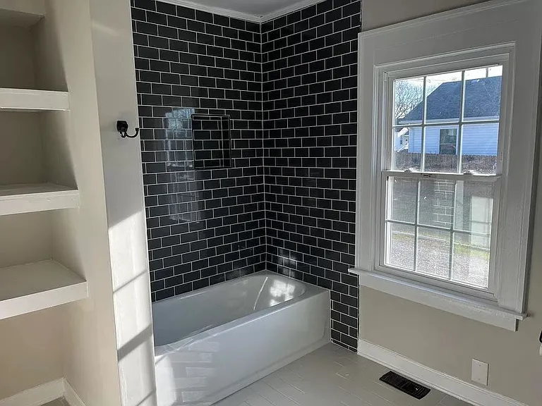 924 Delaware Ave — Photo 45