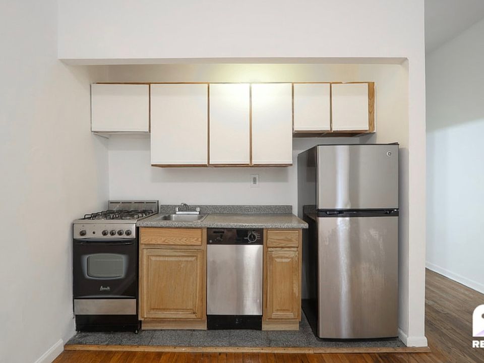 1st image of 201 W 91st St APT 3B