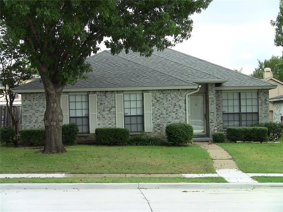 1st image of 4356 Saugus Dr