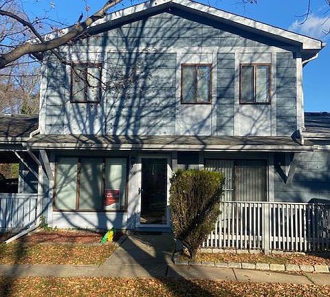 2nd image of 100 Woodway Dr #100