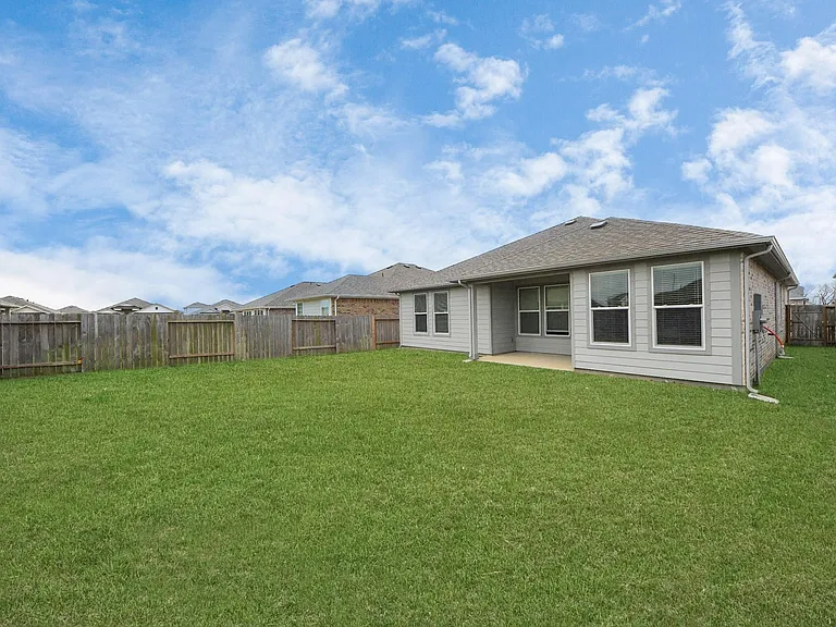 10502 Moon Valley Ln — Photo 7